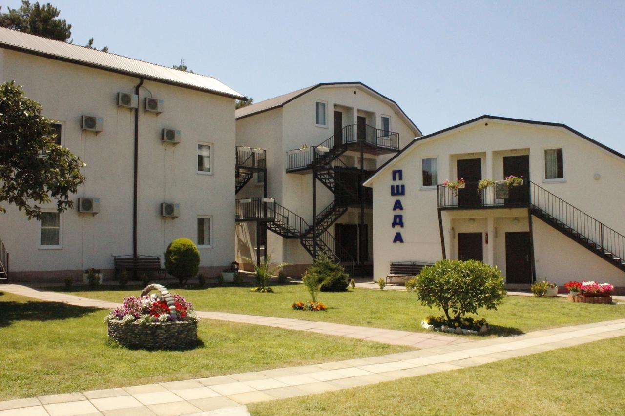 Hotel Pshada Pizunda Exterior photo