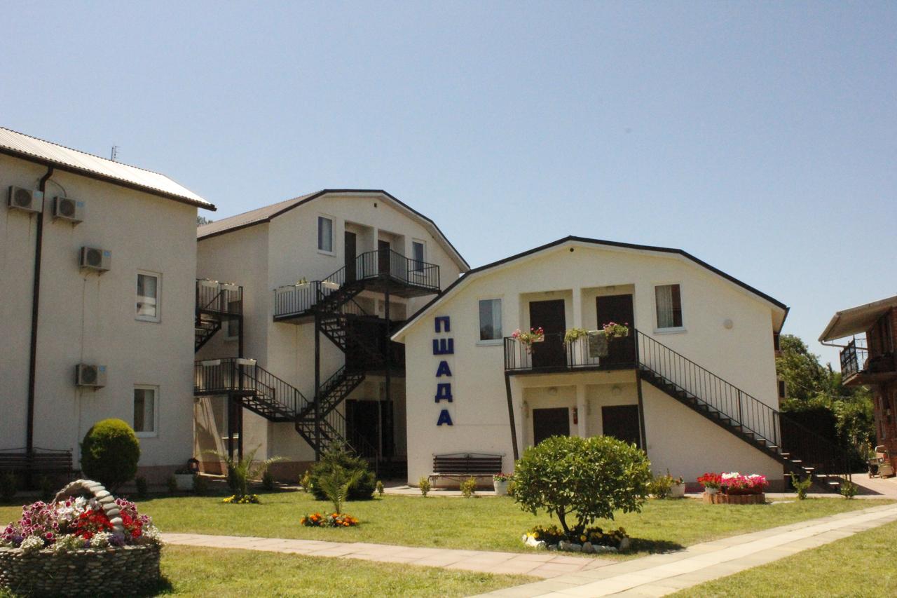 Hotel Pshada Pizunda Exterior photo